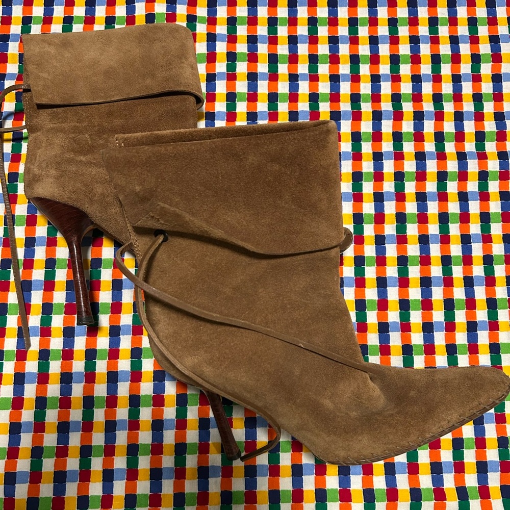 Gucci Camel Suede Leather Pointed Toe Ankle Boots Size 7